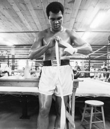 70 anni da Ali, l'uomo che ha cambiato la storia dello sport
