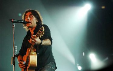Inter, Ligabue va in Curva: Mourinho, che artista
