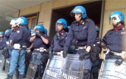Rissa tra tifosi a Chiusi: la polizia spara in aria