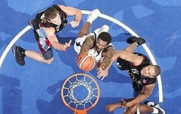 Woods, 30 e lode. E la Fortitudo vola