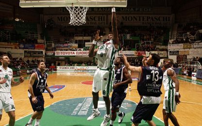 Basket, Siena e Ferrara vincono negli anticipi