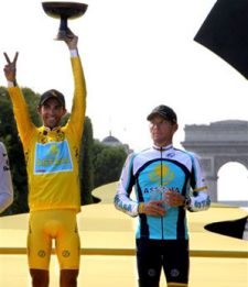 Tour, Spagna e Usa esaltano gli eroi Contador & Armstrong