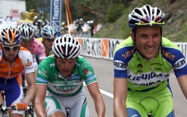 Italy's Ivan Basso followed by Danilo Di Luca and Denis Menchov pedal during the fifth stage of the Giro d'Italia, Tour of Italy cycling race, from San Martino di Castrozza to Alpe di Siusi, Wednesday, May 13, 2009.(AP Photo/Alessandro Trovati)