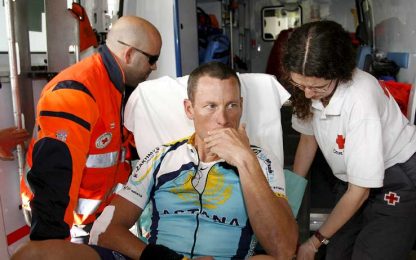 Armstrong, la clavicola fa crac: "Grosso guaio per il Giro"