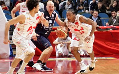 Basket, highlights: Biella piega Milano e vola ai playoff