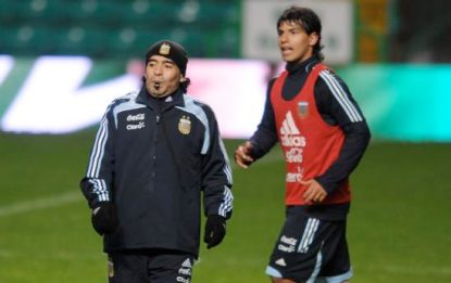 Maradona blinda l'Argentina, Aguero fa la spia su Twitter