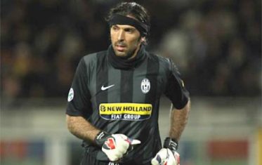 Ranieri:"La Juve deve pedalare". Ma intanto si ferma Buffon