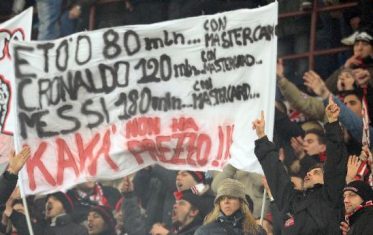 Kakà, sapore d'addio tra abbracci e cori dei tifosi