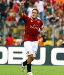 Totti: "Ora è tutta un'altra Roma"
