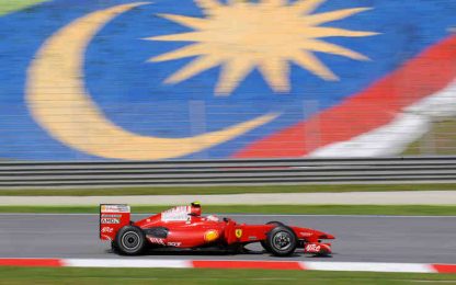Gp Malesia, è riscatto Ferrari: Kimi e Massa davanti a tutti