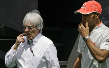 Hamilton: ''Troppa politica in F1, mi sono stancato''