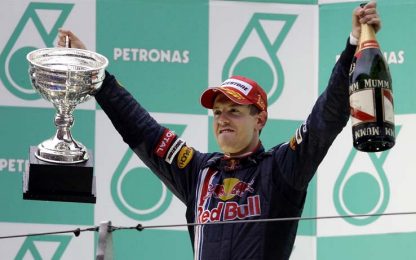 In Cina Vettel mette le ali: ''Io, mago della pioggia''