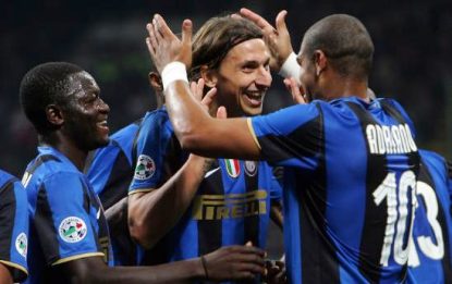 Ibra-Adriano, l'Inter scatta in vetta. Frena la Lazio