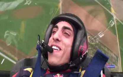 Buemi, dalla F1 al volo acrobatico: il video dell'impresa