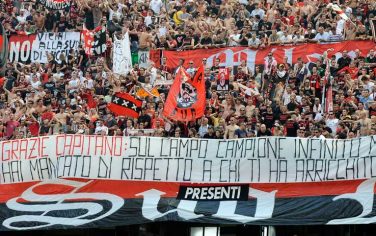 striscione_maldini_curva_milan