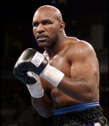 Holyfield come Foreman. Torna sul ring a 46 anni