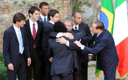 "Caro Lula, mi consenta: questo è Ronaldinho"