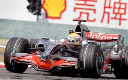 Shanghai, Hamilton scatta in pole. 2° Raikkonen, 3° Massa