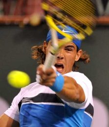 Indian Wells. Nadal e Federer soffrono, ma poi vincono