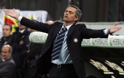 Mourinho contro Cannavaro: ''Vuol già fare l'allenatore...''