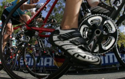 Ciclismo, una bara come sponsor: "Ci ricorderanno in eterno"