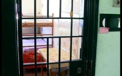 Brescia, tunisino di 27 anni si suicida in cella