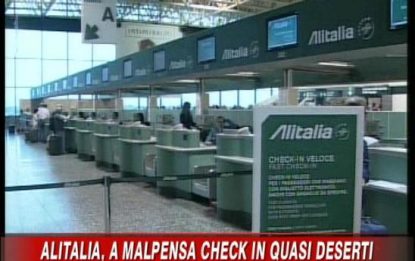 Alitalia, slitta l'incontro decisivo con i sindacati