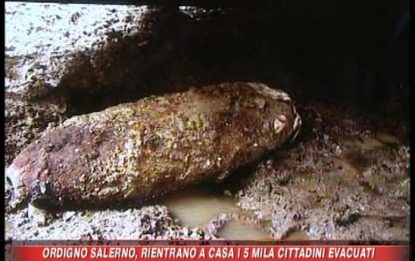 Salerno non ha più paura della bomba, via l'ordigno bellico