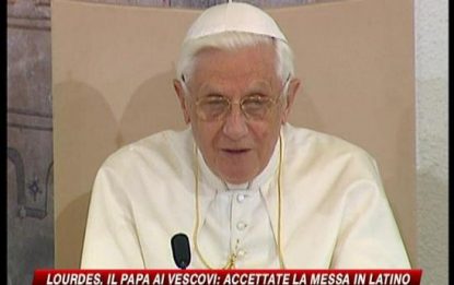 Il Papa: "Niente comunione ai divorziati"