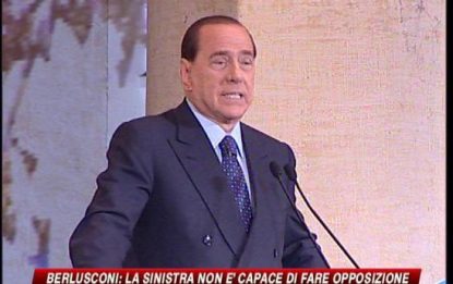 Berlusconi contro Veltroni: E' un leader inesistente