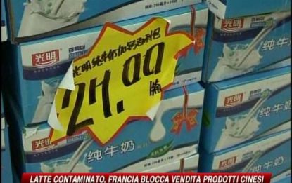 Latte cinese contaminato, la Francia blocca l'import