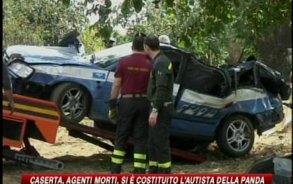 Agenti morti a Caserta, si costituisce l'autista della Panda