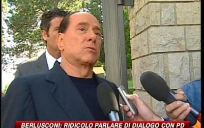 Berlusconi risponde a Veltroni: Dialogare è ridicolo