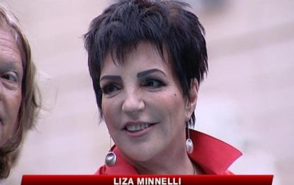 Liza Minnelli, show davanti alla fontana di Trevi