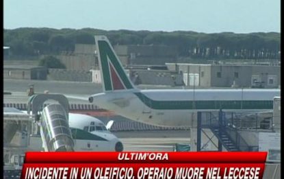 Alitalia, lunedì vertice sindacati-Cai per stesura contratti
