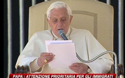 Nuovo appello del Papa per gli immigrati: Sono una priorità