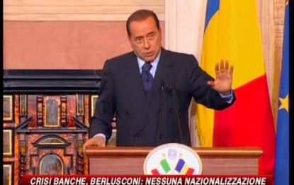 Berlusconi: "Tenete le azioni"