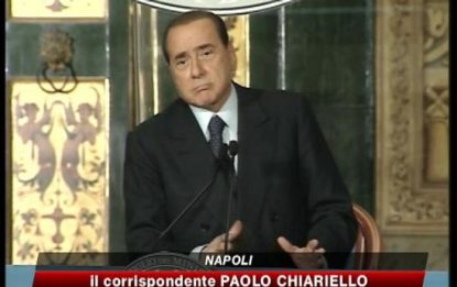 Crisi finanziaria, Berlusconi: "Non siamo in recessione"