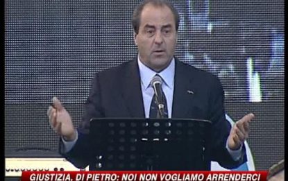 Lodo Alfano, Di Pietro: "Un atto irresponsabile del governo"