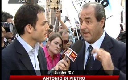 Lodo Alfano, Di Pietro: "Azione irresponsabile del governo"