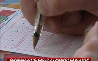 Superenalotto, l'Italia dà i numeri: jackpot da 83 milioni