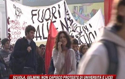 In piazza il fronte anti Gelmini: proteste in tutta Italia
