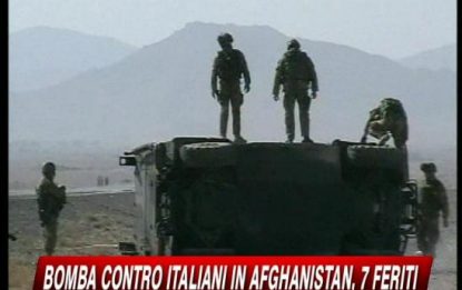 Bomba contro italiani in Afghanistan, 5 feriti