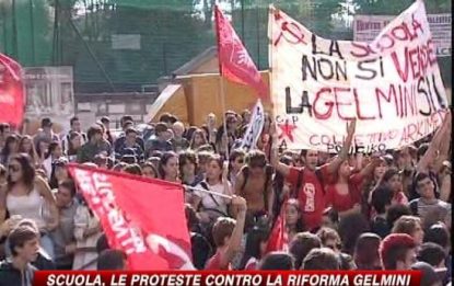 Scuola, proteste contro la riforma Gelmini