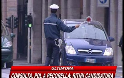Parma, bombe carta contro comando dei vigili