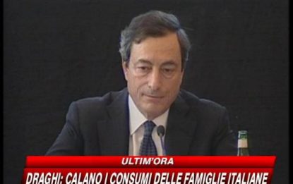 Crisi, allarme di Draghi: "Colpite famiglie e banche"