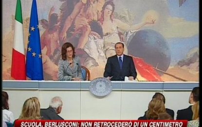 Berlusconi: stop occupazioni, agenti negli atenei