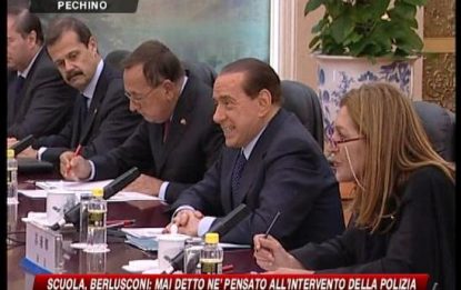 Scuola, Berlusconi: Mai parlato dell'intevento della polizia