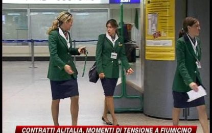 Alitalia, fronte sindacale ancora diviso. Lite a Fiumicino