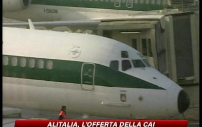 Alitalia, fronte sindacale diviso. Resta il nodo dei piloti